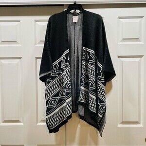 Merona Black And White Poncho Size S/M